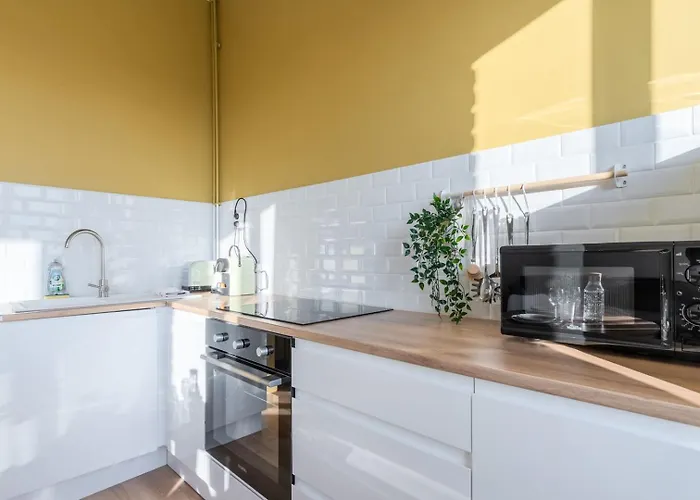 Appartement Centre Equipped Metro At 50m *